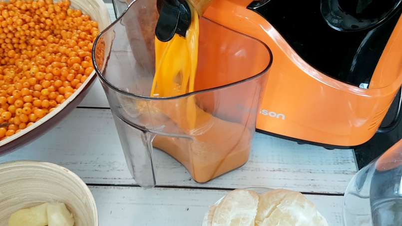 Jus seabuckthorn tanpa pemanis dengan jahe dan lemon, foto 5