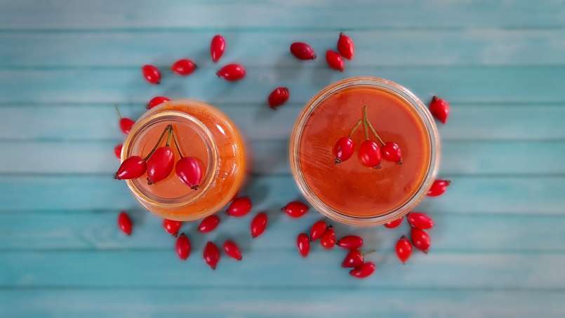 Pasta rosehip dingin dengan madu, serbuk sari, jahe, lemon, dan mint, foto 3