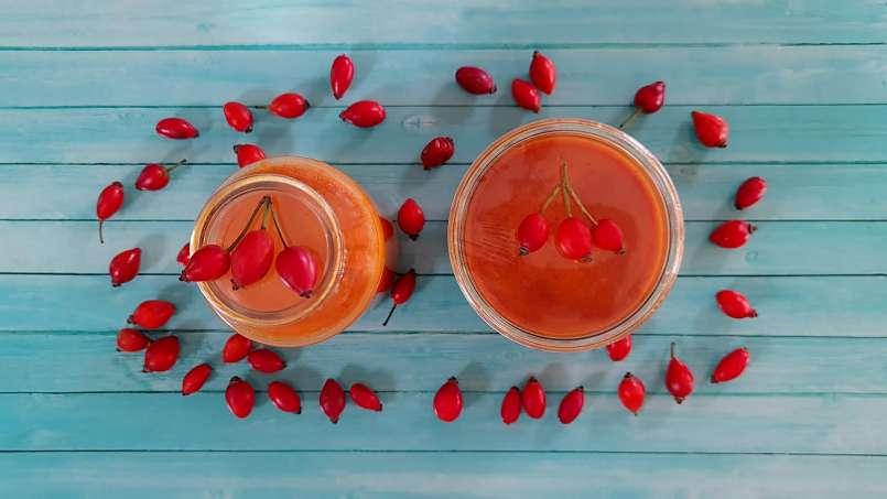 Pasta rosehip dingin dengan madu, serbuk sari, jahe, lemon, dan mint, foto 4