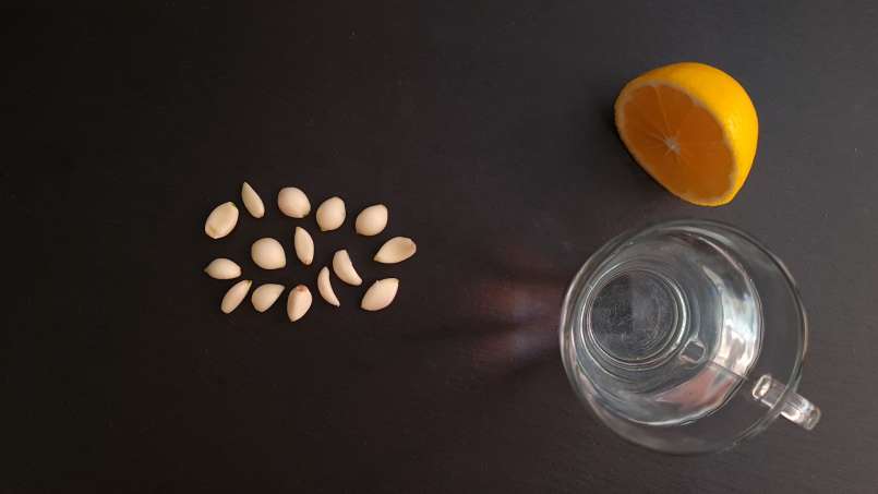 Bawang putih utuh di pagi hari saat perut kosong, foto 4