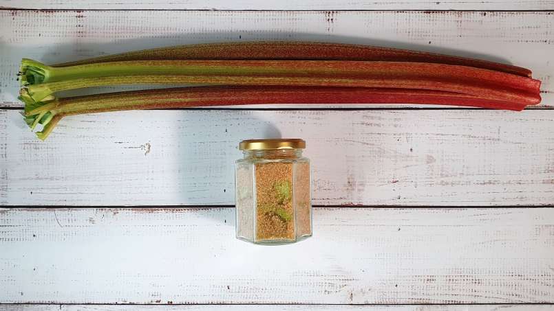 Sirup rhubarb dengan gula maserasi, foto 3