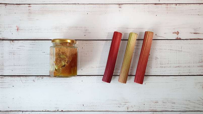 Sirup rhubarb dengan gula maserasi, foto 4