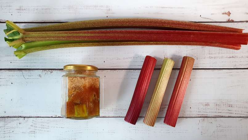 Sirup rhubarb dengan gula maserasi, foto 7